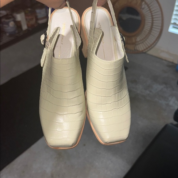 Intentionally Blank Cream Square Toed Embossed Snake Block Heel Sandals - Picture 3 of 3